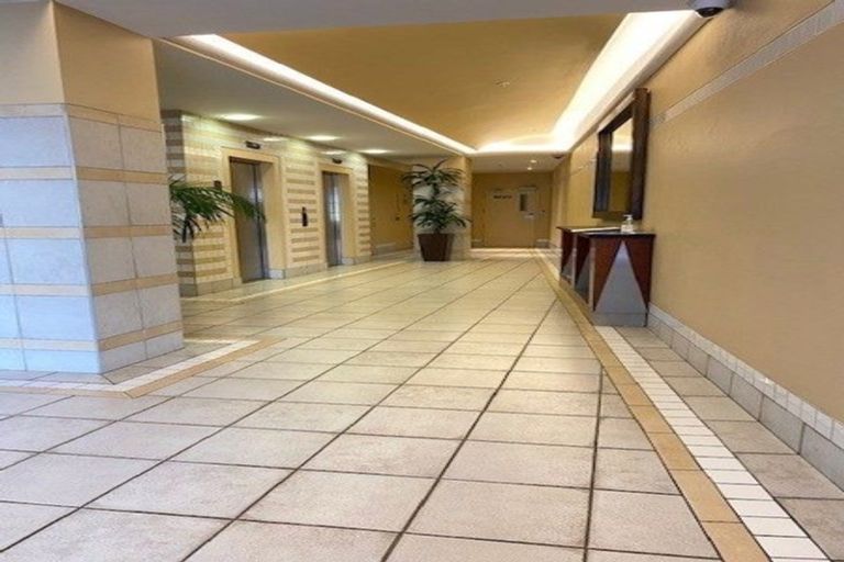 Photo of property in Seaview Apartments, 9d/4 Short Street, Auckland Central, Auckland, 1010