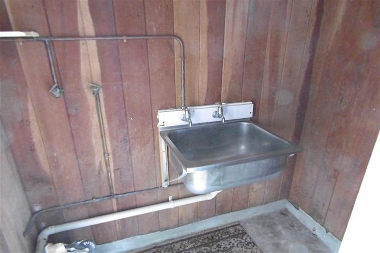 Photo of property in 27 Bulteel Street, New Plymouth, 4310