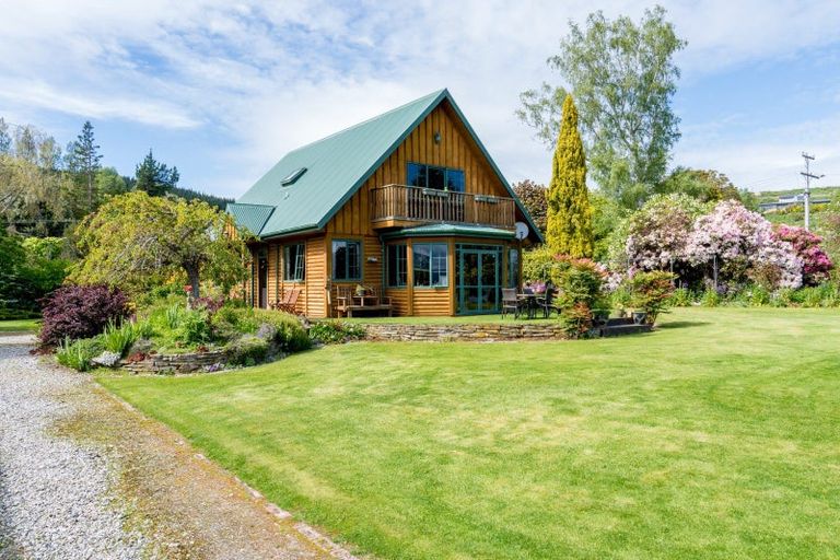 Photo of property in 7 Greenhithe Street, Waihola, Milton, 9073