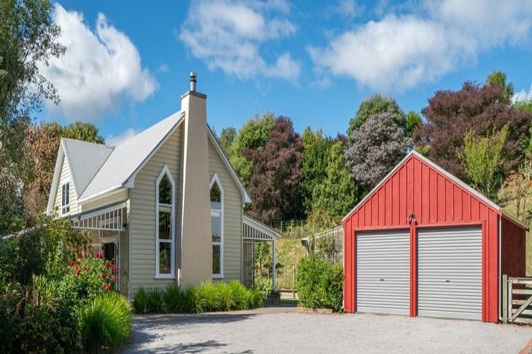 Photo of property in 8 Ramsay Drive, Acacia Bay, Taupo, 3385