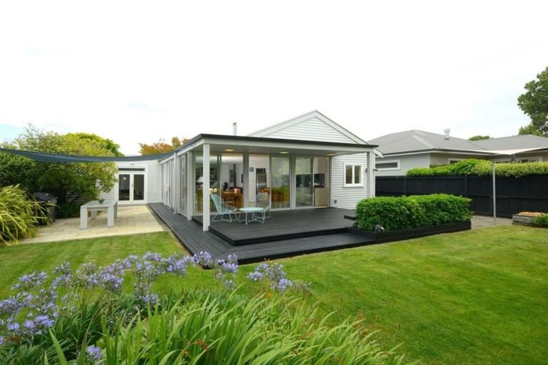 Photo of property in 11 Stenness Avenue, Somerfield, Christchurch, 8024
