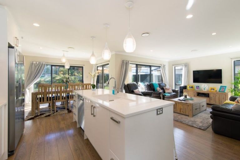 Photo of property in 29 Wautaiti Drive, Riverhead, 0820