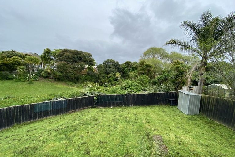 Photo of property in 94 Lancaster Road, Beach Haven, Auckland, 0626