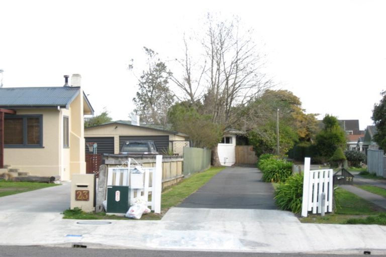 Photo of property in 25 Guthrie Road, Havelock North, 4130