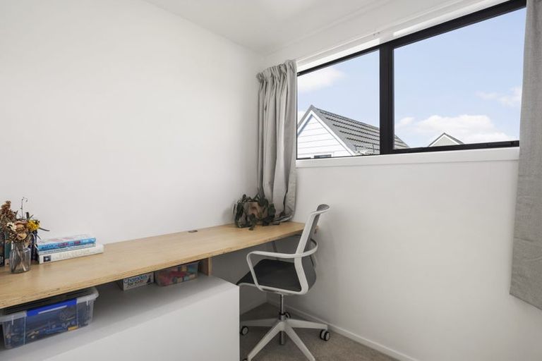 Photo of property in 112a Freyberg Street, Lyall Bay, Wellington, 6022