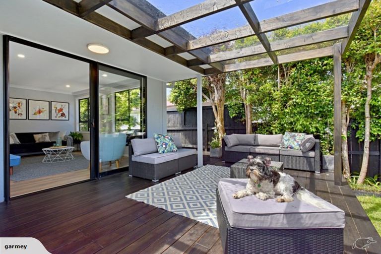 Photo of property in 174 Solar Road, Glen Eden, Auckland, 0602