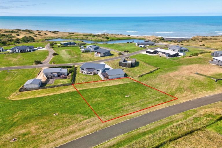 Photo of property in 17 Waipipi Road, Waverley, 4591