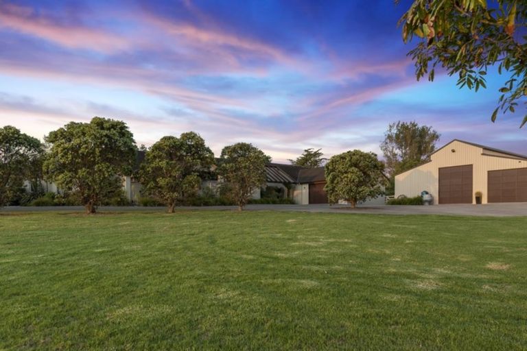 Photo of property in 202 Oraha Road, Kumeu, 0892