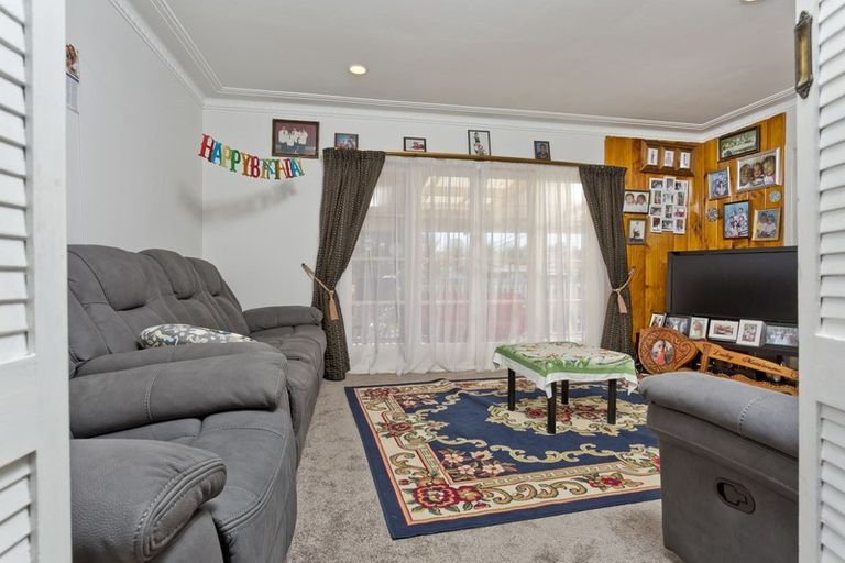 Photo of property in 10 Ribblesdale Road, Henderson, Auckland, 0612