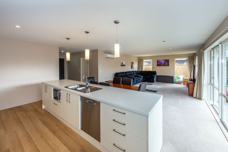 Photo of property in 12 Richmond Avenue, Halswell, Christchurch, 8025