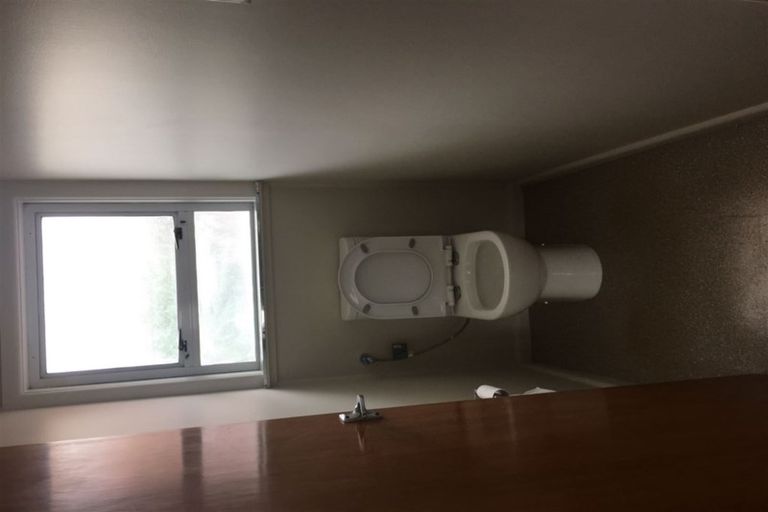 Photo of property in 67 Archibald Road, Kelston, Auckland, 0602