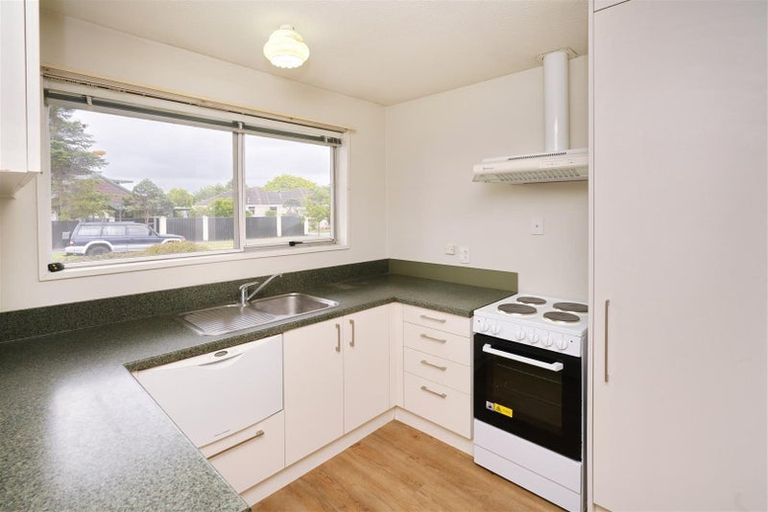 Photo of property in 1 Fernbrook Place, Mairehau, Christchurch, 8013