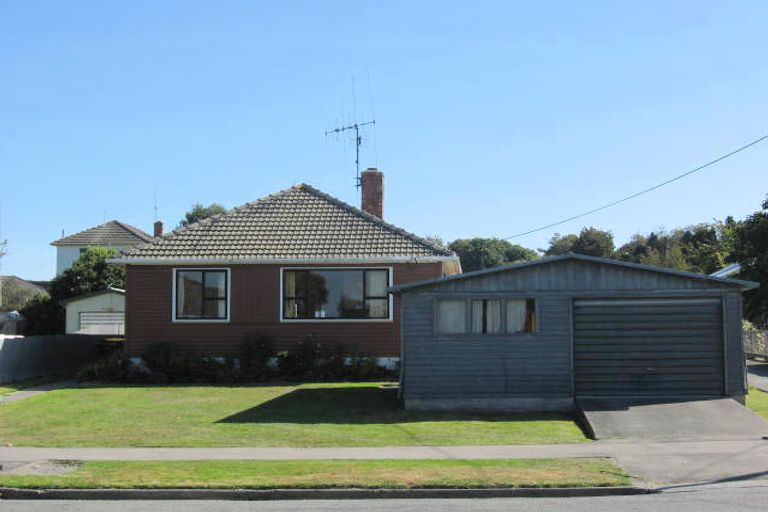 Photo of property in 48 Bouverie Street, Waimataitai, Timaru, 7910