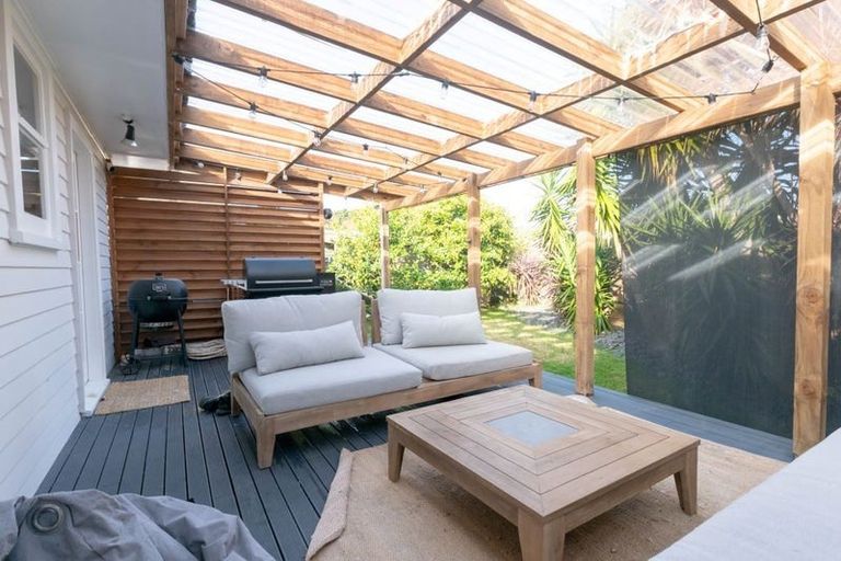 Photo of property in 39 Wharf Road, Te Atatu Peninsula, Auckland, 0610