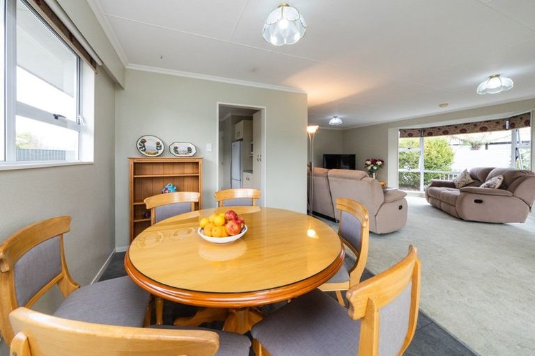 Photo of property in 14 Ferndale Place, Feilding, 4702