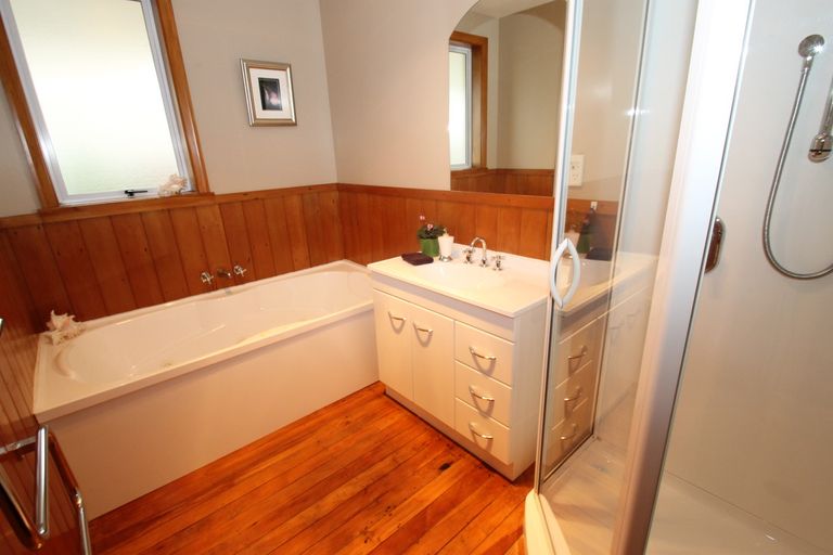 Photo of property in 107 Centennial Avenue, Helensburgh, Dunedin, 9010