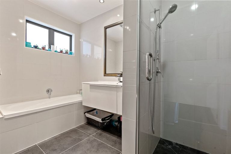 Photo of property in 36 Tarapiroe Avenue, Takanini, 2112