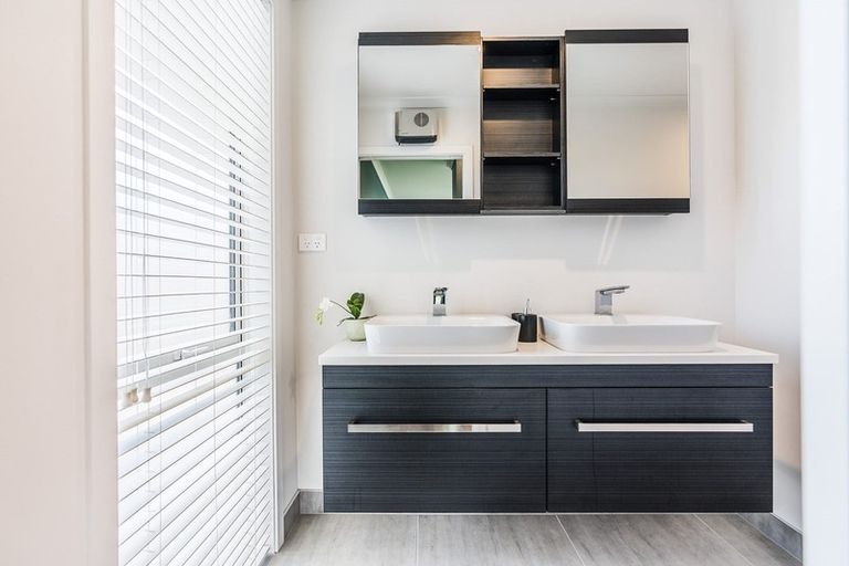 Photo of property in 12 Banbury Terrace, Lower Shotover, Queenstown, 9304