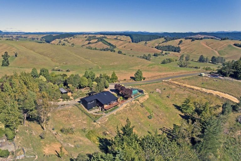 Photo of property in 98 Totara View Road, Wakefield, 7095