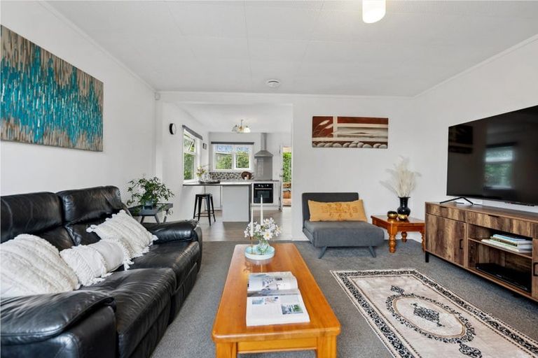 Photo of property in 1/131 Swanson Road, Henderson, Auckland, 0610