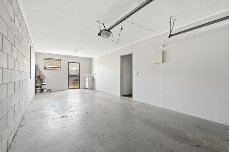 Photo of property in 402a Ngatai Road, Bellevue, Tauranga, 3110