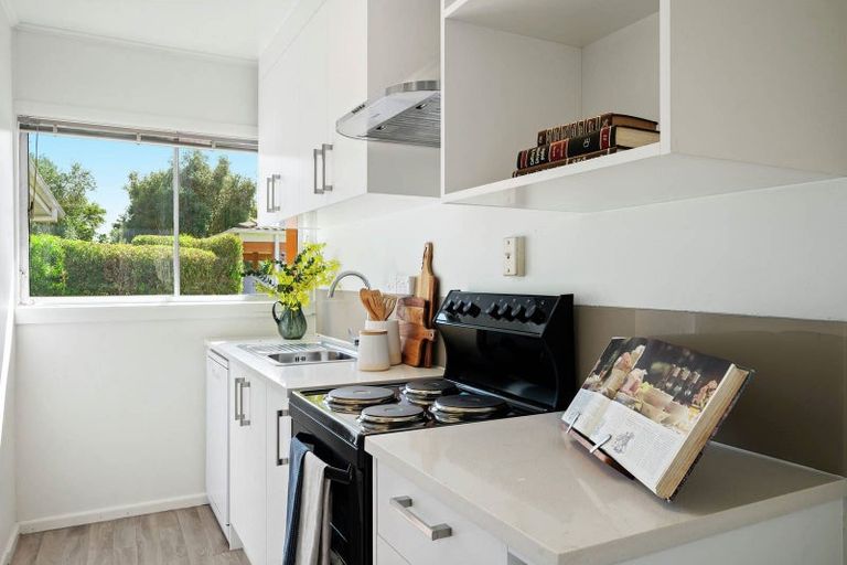 Photo of property in 2/60 Jellicoe Road, Manurewa, Auckland, 2102