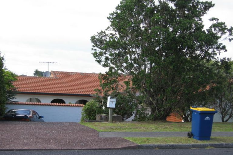 Photo of property in 7 Stapleford Crescent, Browns Bay, Auckland, 0630