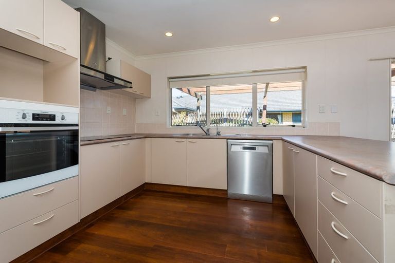 Photo of property in 10 Darimouth Place, Albany, Auckland, 0632