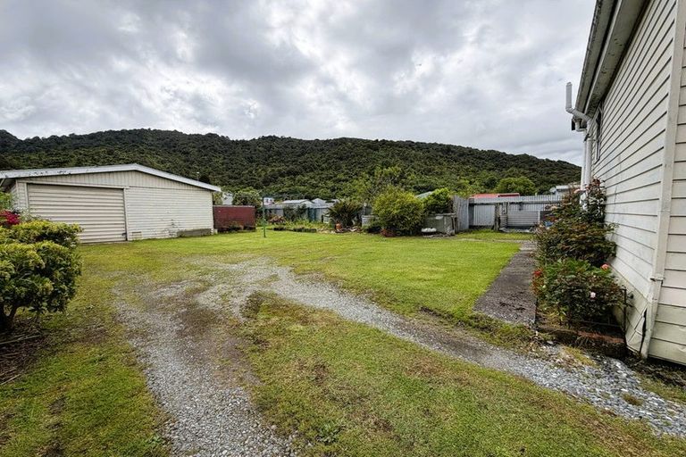 Photo of property in 137 Ward Street, Cobden, Greymouth, 7802