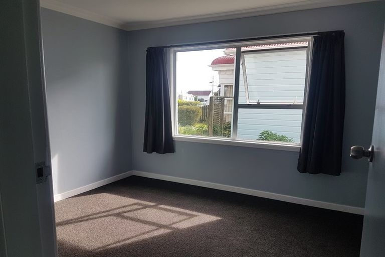 Photo of property in 69 Govett Avenue, Frankleigh Park, New Plymouth, 4310