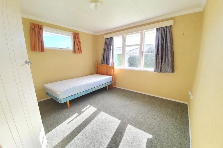 Photo of property in 12 Palmerston Street, Awahuri, Palmerston North, 4476
