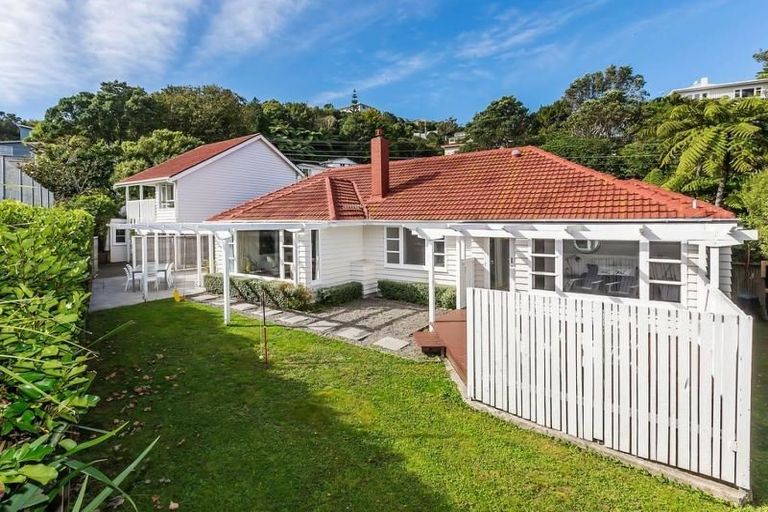 Photo of property in 45 Delhi Crescent, Khandallah, Wellington, 6035