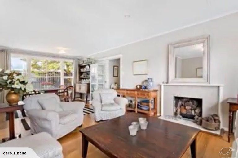 Photo of property in 2 Eastview Road, Glen Innes, Auckland, 1072