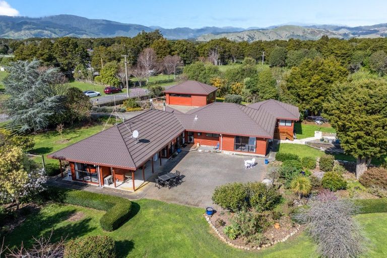 Photo of property in 48 Old Hautere Road, Hautere, Otaki, 5582