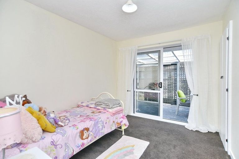Photo of property in 6 Aspen Place, Parklands, Christchurch, 8083
