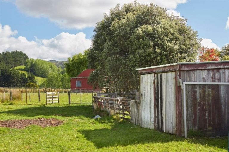 Photo of property in 869 Woodcocks Road, Kaipara Flats, Warkworth, 0981