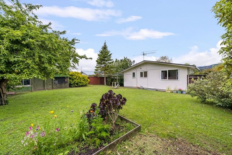 Photo of property in 162 California Drive, Totara Park, Upper Hutt, 5018