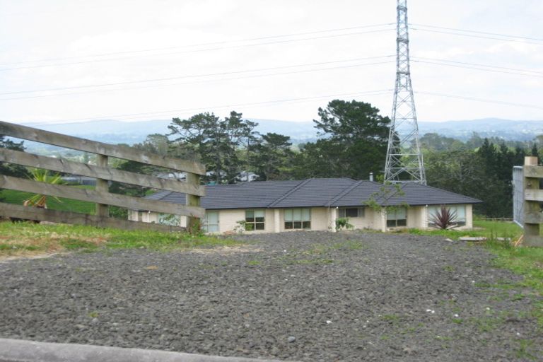 Photo of property in 37 Terry Smyth Drive, Kumeu, 0892