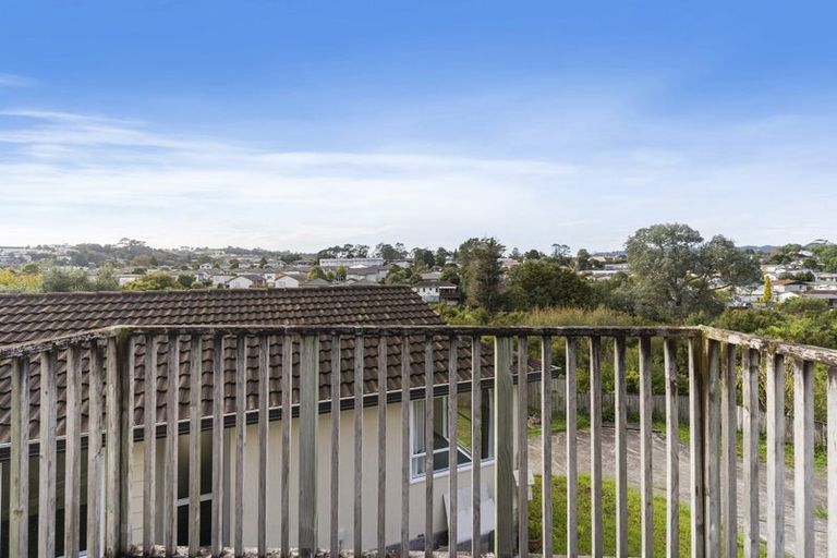 Photo of property in 18 Chislehurst Street, Henderson, Auckland, 0612