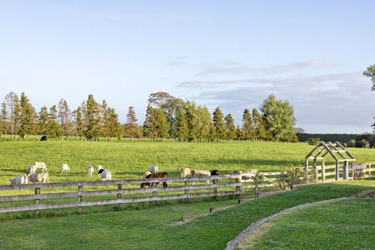 Photo of property in 247 Old School Road, Ngahinapouri, Ohaupo, 3882