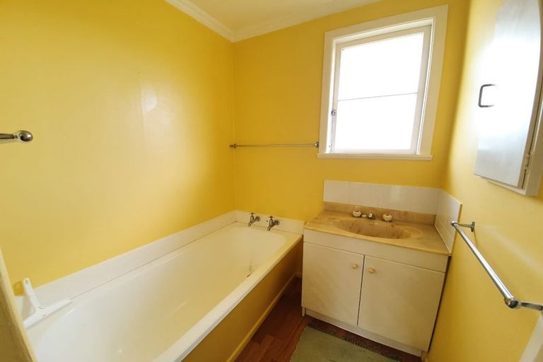 Photo of property in 12 Palmerston Street, Awahuri, Palmerston North, 4476