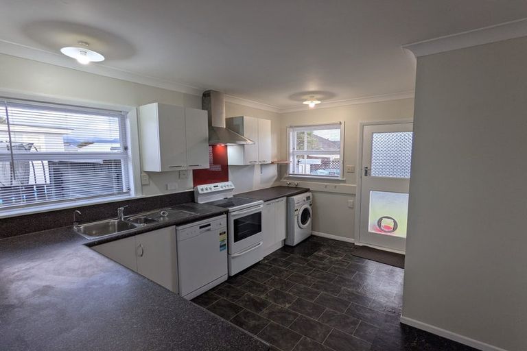 Photo of property in 35 Graham Street, Levin, 5510
