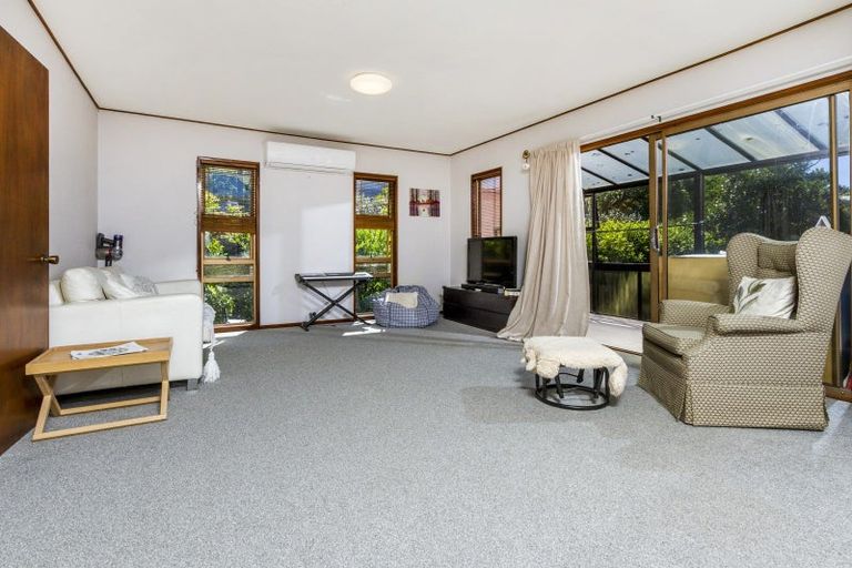 Photo of property in 2/31 Amante Crescent, Mairangi Bay, Auckland, 0630