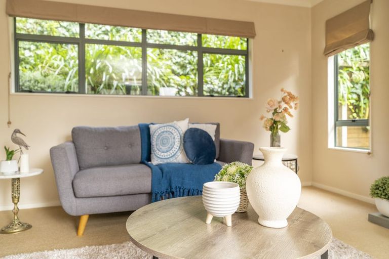 Photo of property in 12a Chippenham Grove, Churton Park, Wellington, 6037