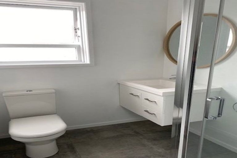 Photo of property in 53 Hawker Street, Mount Victoria, Wellington, 6011