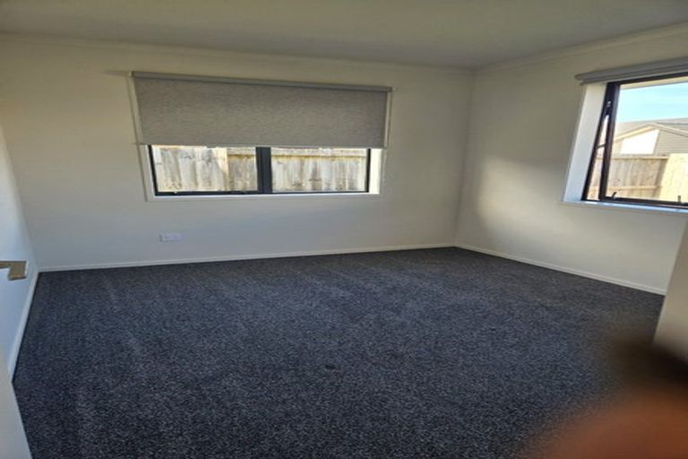 Photo of property in 9 Te Piriti Road, One Tree Point, 0118