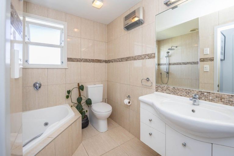 Photo of property in 8b Arawa Street, Frankton, Hamilton, 3204