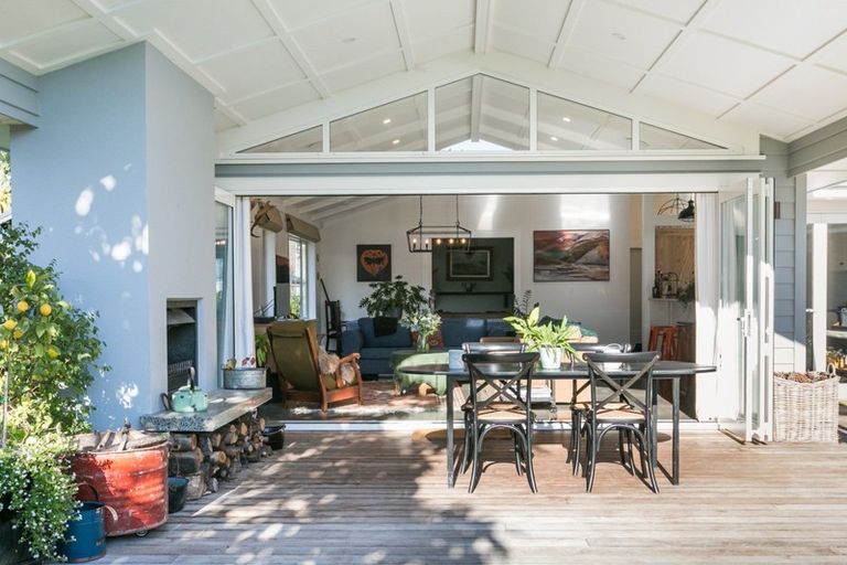 Photo of property in 18 Reynolds Road, Havelock North, 4130