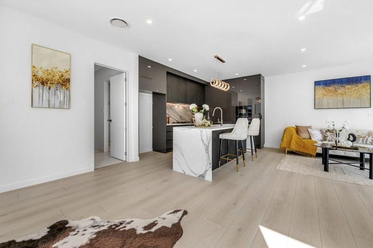 Photo of property in 8 Hing Street, Flat Bush, Auckland, 2019
