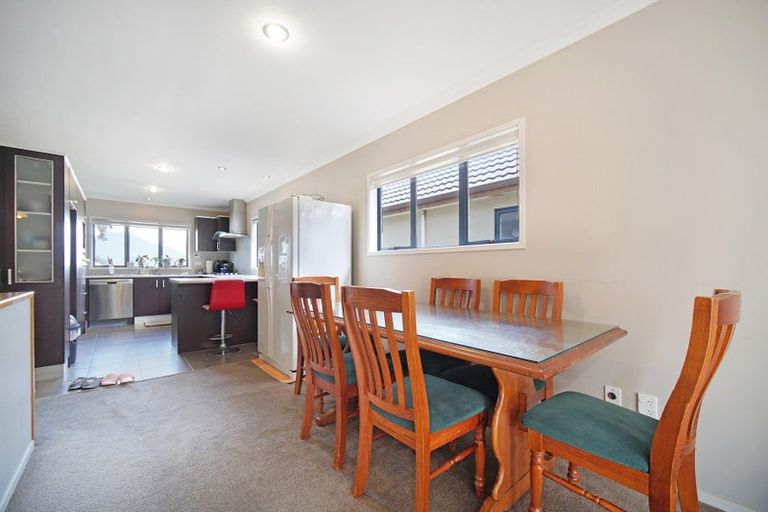 Photo of property in 27 Sonoma Crescent, Oteha, Auckland, 0632